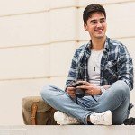 BAGSMART Compact DSLR Camera Crossbody Bag, Khaki