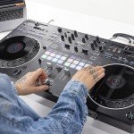 Pioneer DJ DDJ-REV5 4-Deck Controller with Stem Separation