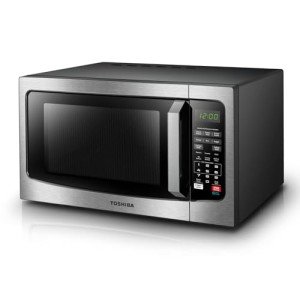 Toshiba 1.2 Cu Ft Countertop Microwave with Sensor