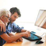 SABLUTE Backlit Wired USB Computer Keyboard with Phone Holder