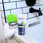 Bioré Oil-Free Pore Unclogging Face Scrub