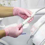 100 Count Pink Nitrile Disposable Gloves - Large