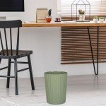 JiatuA Small Round Plastic Trash Can - Green
