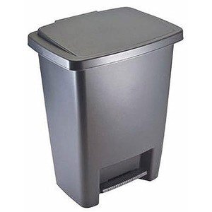 Rubbermaid 8.25-Gallon Step-On Trash Can - Gray