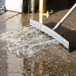 Unger AquaDozer Max Squeegee Kit - 24” & 60”