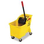 Rubbermaid 31-Quart Tandem Bucket and Wringer Combo
