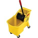 Rubbermaid 31-Quart Tandem Bucket and Wringer Combo