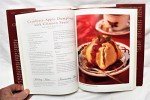 Betty Crocker's Ultimate Christmas Cookbook