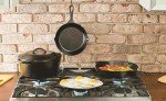 Lodge 7-Quart Pre-Seasoned Cast Iron Dutch Oven
