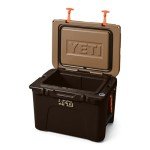 YETI Tundra 35 Cooler in Wetlands Brown