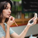 Pocket-Sized Hairbrush with Mirror - Black Floral