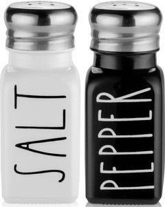 Cute Farmhouse Salt and Pepper Shakers Set