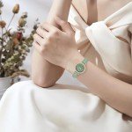 Elegant Women's Green Quartz Watch with Leather Strap
