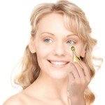 2-in-1 Stainless Steel Eye Roller & Gua Sha