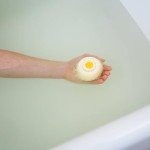 Anihana Coconut Oil Bath Bomb - Manuka Honey Scent