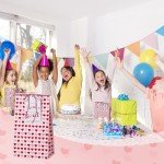 30 Valentine's Day Gift Bags with Cards