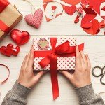 600Pcs Valentine’s Day Red Heart Stickers