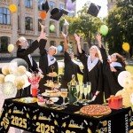 Black and Gold Graduation Tablecloths - 2 Pack