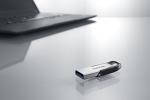 SanDisk 64GB USB 3.0 Flash Drive - Black