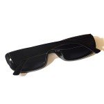 Trendy Retro 90s Square Sunglasses - Black