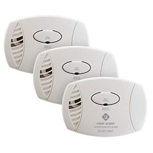 FIRST ALERT Plug-In Carbon Monoxide Detector, 3 Count (Pack of 1), CO600 , White, 6.75 x 6.9 x 9 inches