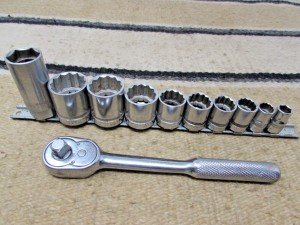 Duro-Chrome 3/8 Ratchet & Socket Set Great working Condition