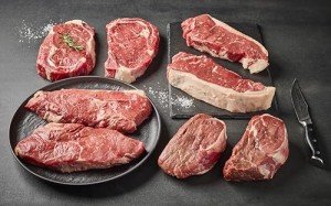 Bar-W Beef Steak Delivery Box | 8 Premium 10 oz Steaks | Dry Aged Ribeye, New York Strip, Sirloin and Tenderloin Steak | Butcher Direct Variety Meat Pack | USA Farm Raised
