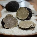 Italian Black Summer Truffles, Whole Preserved in Water – Gourmet Cooking Truffles 8.8oz (250g)