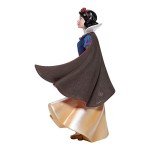 Enesco Disney Showcase Couture de Force Snow White and The Seven Dwarfs Figurine, 8.07 Inch, Multicolor