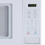 Magic Chef 0.9 Cu. Ft. 900W Stainless Microwave Oven