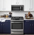 GE 30-Inch Stainless Steel Microwave JVM7195SKSS