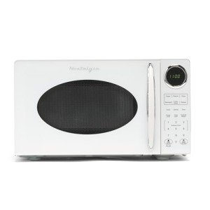 Nostalgia Retro 900-Watt Countertop Microwave Oven