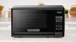 BLACK+DECKER 0.7 Cu. Ft. Compact Microwave Oven