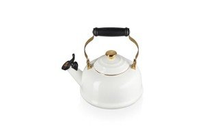 Le Creuset Whistling Kettle, 1.7 qt, White