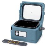 Presto 8-Quart Nomad Slow Cooker, Blue