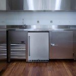 NewAir 24" Outdoor Beverage Fridge - 5.3 Cu Ft