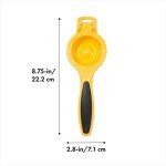 OXO Good Grips Citrus Squeezer - Yellow/Black
