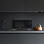 Farberware 900W Countertop Microwave Oven - Retro Style