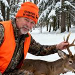 Hunting Gifts for Men, Funny Winter Hat Beanie Cap and Socks, Gifts for Men Him Boys Dad Boyfriend Husband Grandpa