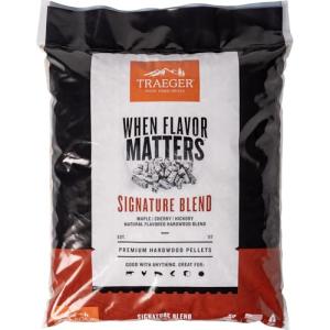 Traeger Signature Blend Hardwood Pellets - 8.2 kg