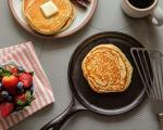Lodge 10.5-Inch Pre-Seasoned Cast Iron Griddle