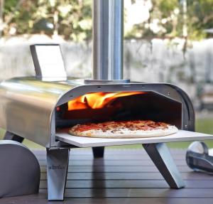 Portable Stainless Steel Wood-Fired Pizza Oven