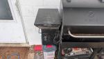 Z Grills ZPGVME-7002F Pellet Grill Smoker