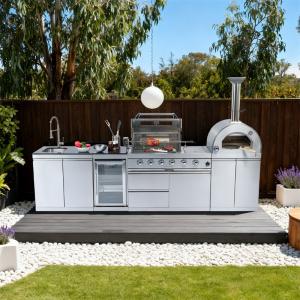 4-Burner Outdoor Gas Grill with Pizza Oven