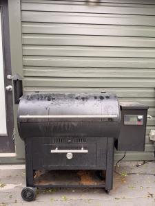 Traeger Century 885 Pellet Smoker Grill with Cover