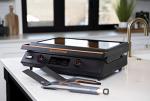 22" Nonstick Electric Griddle with Lid - Blackstone