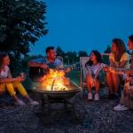 55.9 cm Outdoor Steel Fire Pit with Spark Screen