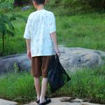 Kids Fishing Nets with Bucket Fishing Retractable Landing Net Lightweight Aluminum Pole with Non-Slip Handle for Catch and Release and Release Frogs Butterfly Youth Outdoor