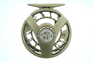 Kingfisher Fly Fishing Big Blackfoot Reel | Durable Lightweight High-Performance Large Arbor Reel for Fly Fishing (Gun Smoke, 5/6)