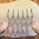 TrueCraftware- 6-Wheel Stainless Steel Adjustable Dough Divider- Pastry Cutter Bakeware Stainless Pizza Slicer Round Dough Cutter Roller Cookie Pastry Knife Divider